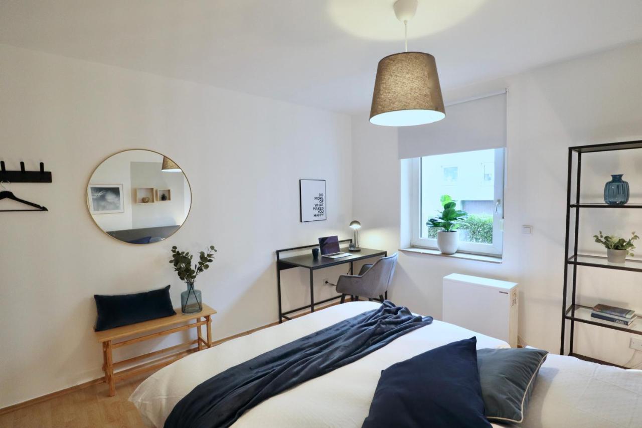 Sapphire Apartment: Free Parking + Netflix + Bathtub Essen Exterior foto