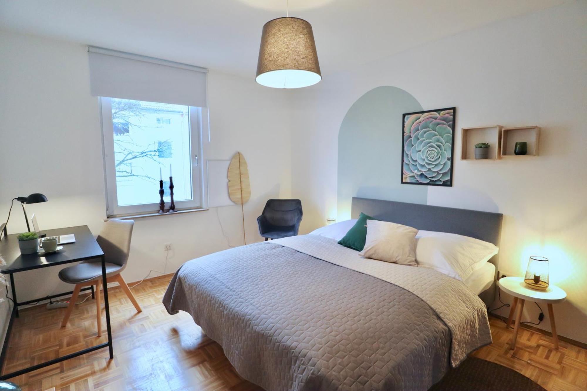 Sapphire Apartment: Free Parking + Netflix + Bathtub Essen Exterior foto