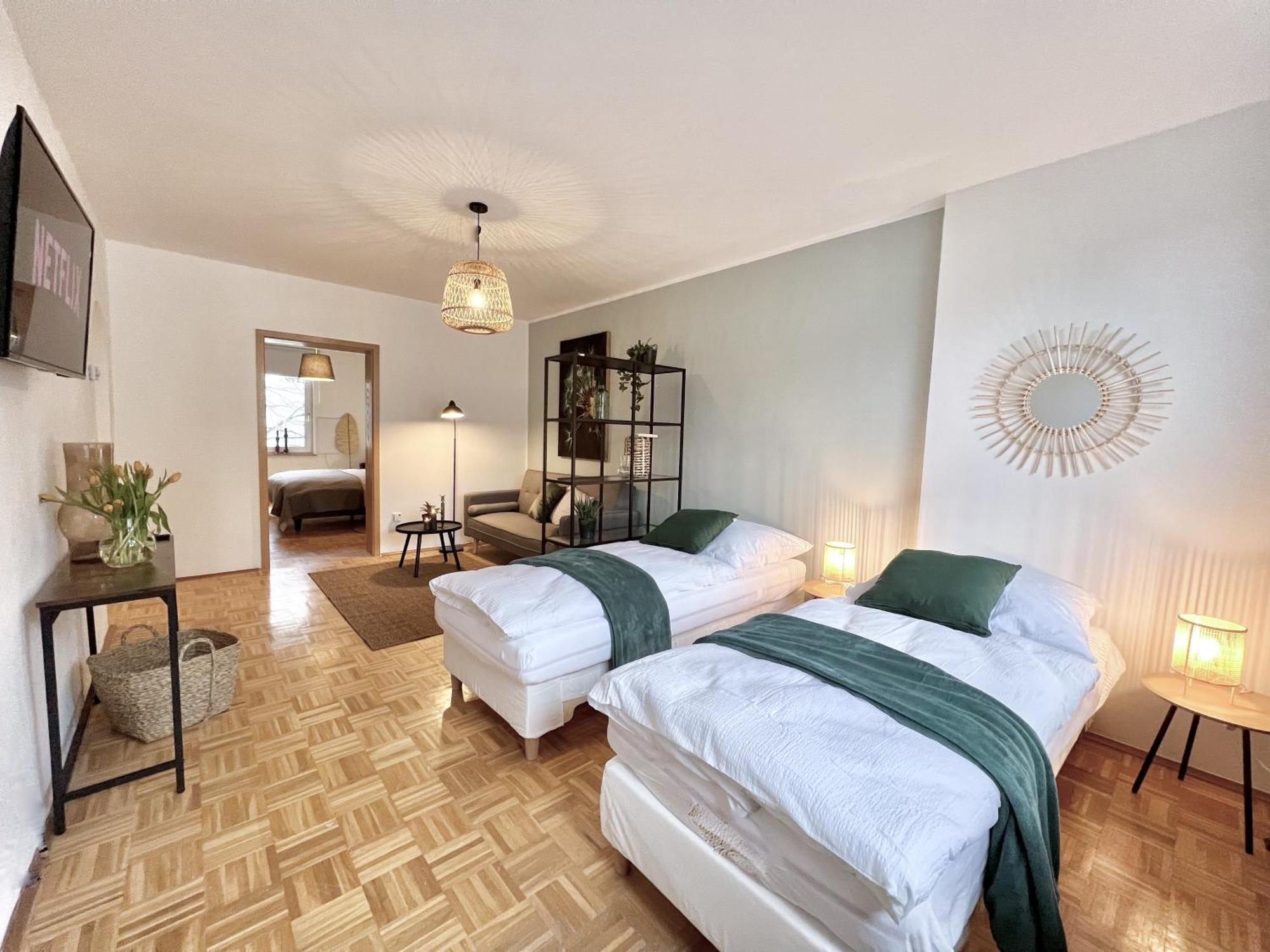 Sapphire Apartment: Free Parking + Netflix + Bathtub Essen Exterior foto