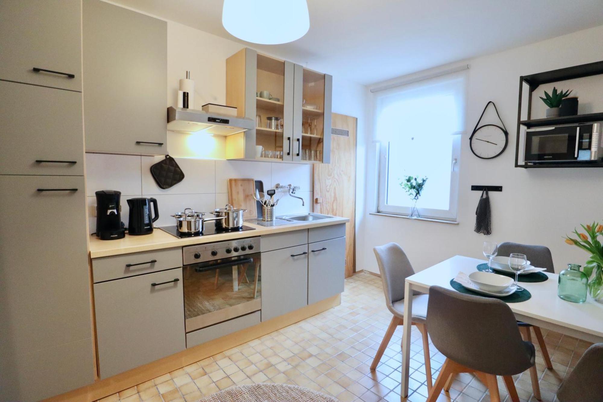 Sapphire Apartment: Free Parking + Netflix + Bathtub Essen Exterior foto
