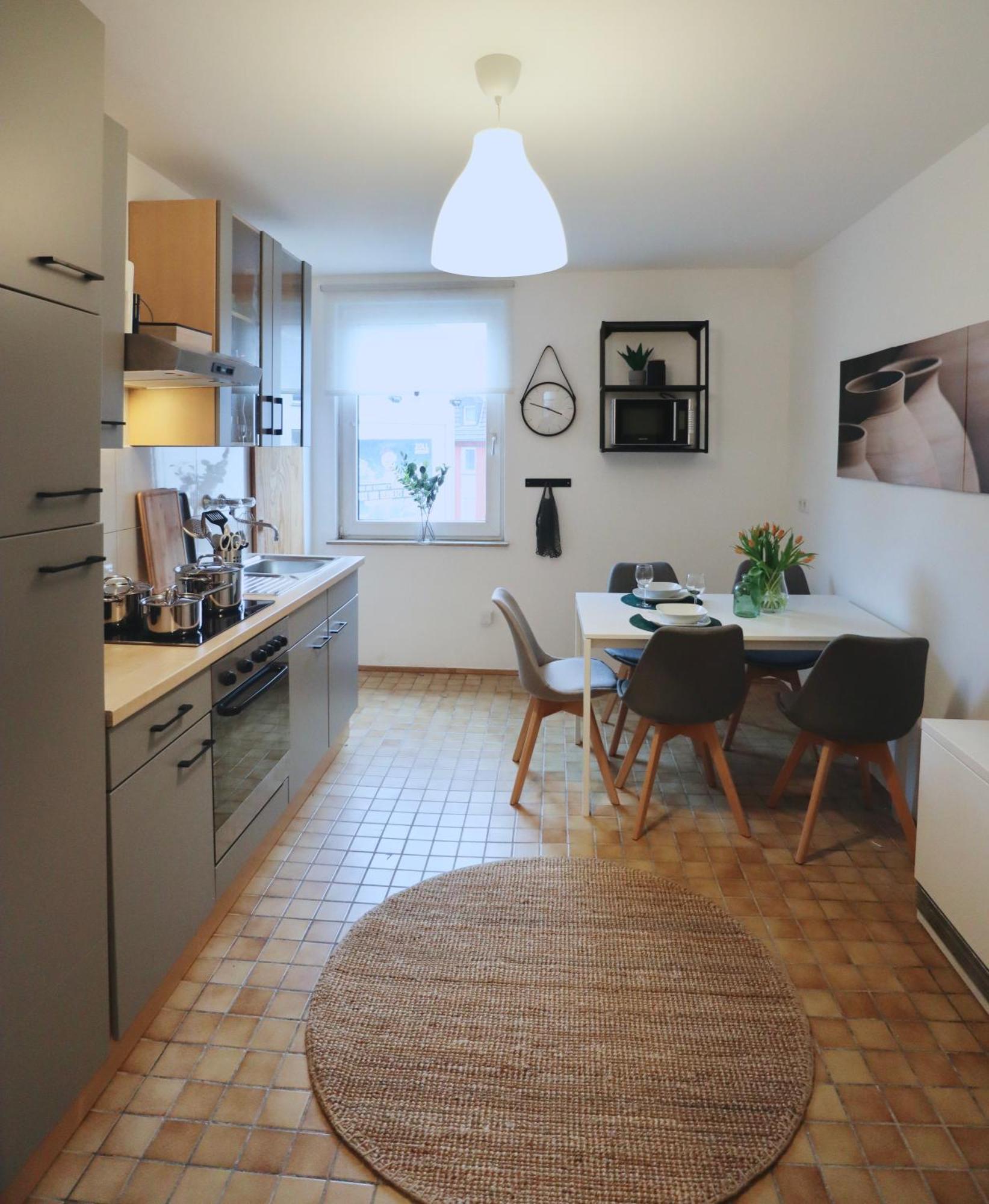 Sapphire Apartment: Free Parking + Netflix + Bathtub Essen Exterior foto